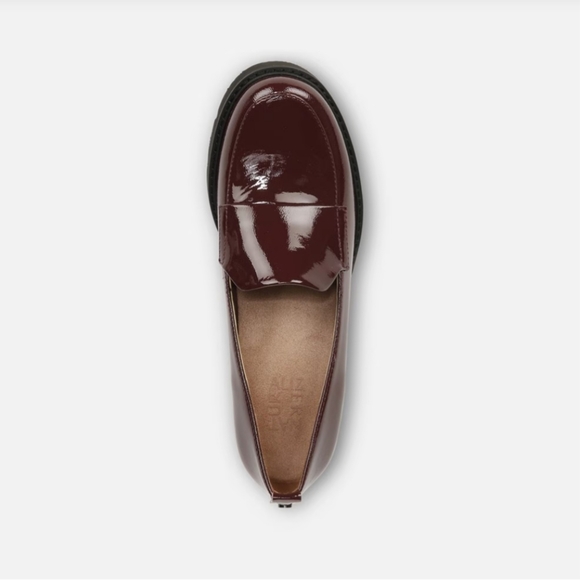 Naturalizer Darry Lug Sole Loafer - Picture 9 of 11